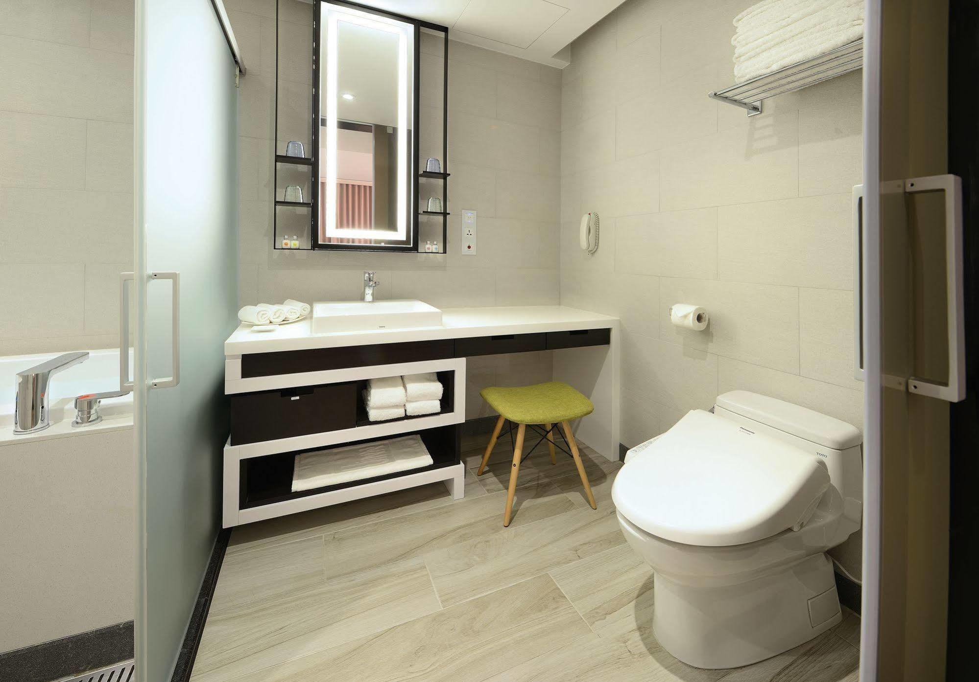 Uinn Business Hotel-Shihlin Taipei Eksteriør billede